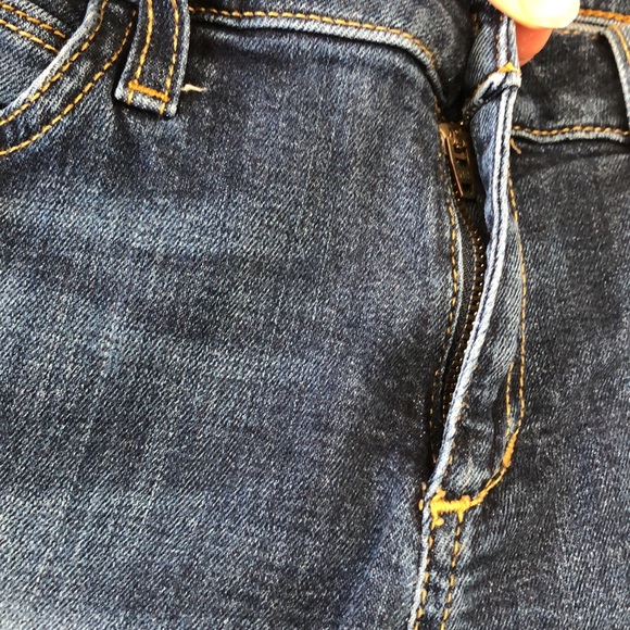 Joes Skinny Ankle Jeans - Picture 4 of 8